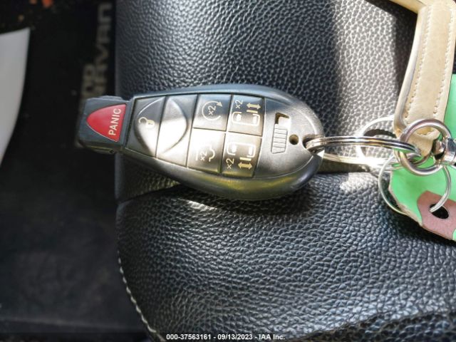 2C4RDGCGXHR818317 Dodge Grand Caravan Sxt