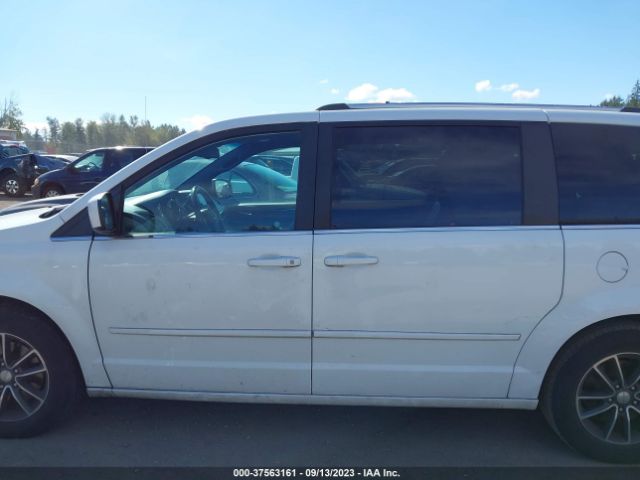 2C4RDGCGXHR818317 Dodge Grand Caravan Sxt