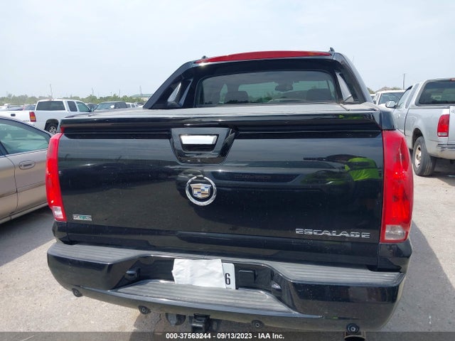 2011 CADILLAC ESCALADE EXT LUXURY VIN: 3GYT4MEF6BG295992