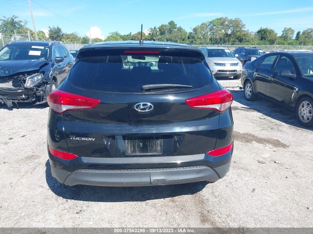 Hyundai TUCSON SE 2018 KM8J23A42JU752709 Image 16