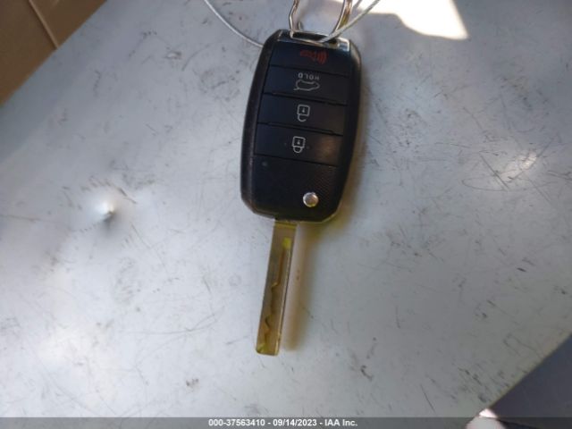 5XYPG4A59KG489099 KIA Sorento Lx V6