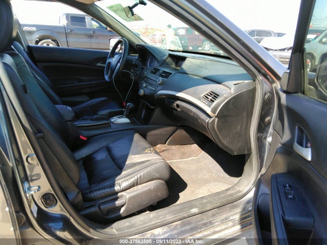2011 HONDA ACCORD SDN SE VIN: 1HGCP2F68BA144538