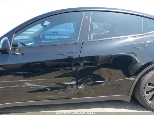 7SAYGDEF5NF574690 Tesla Model Y Performance