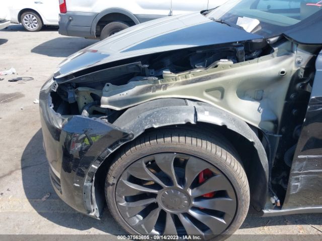 7SAYGDEF5NF574690 Tesla Model Y Performance