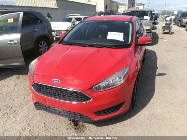 Ford FOCUS SE 2017 1FADP3F29HL328735 Image 6