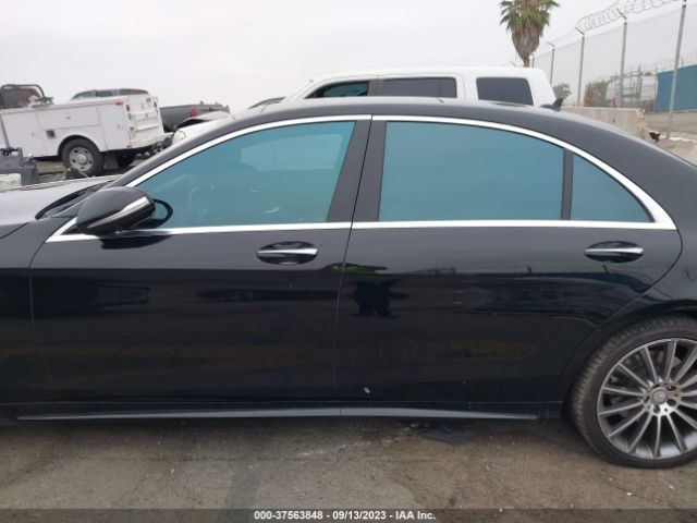 WDDUG8CB6FA136165 Mercedes-Benz S-class S 550