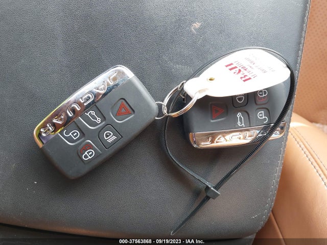 2013 JAGUAR XJ SAJWJ2GD8D8V54861 Photo 10