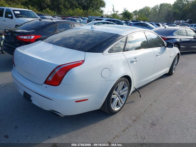2013 JAGUAR XJ SAJWJ2GD8D8V54861 Photo 3