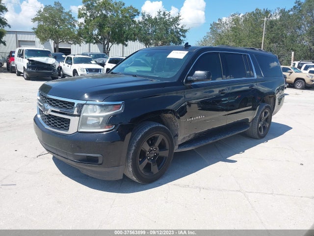 Chevrolet Suburban Lt 2017 1GNSCHKC6HR402688 Image 2
