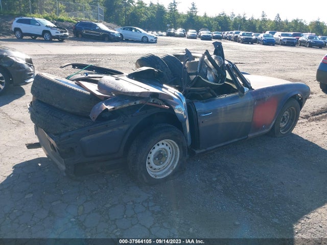 1973 TRIUMPH TR6 VIN: CF5889U