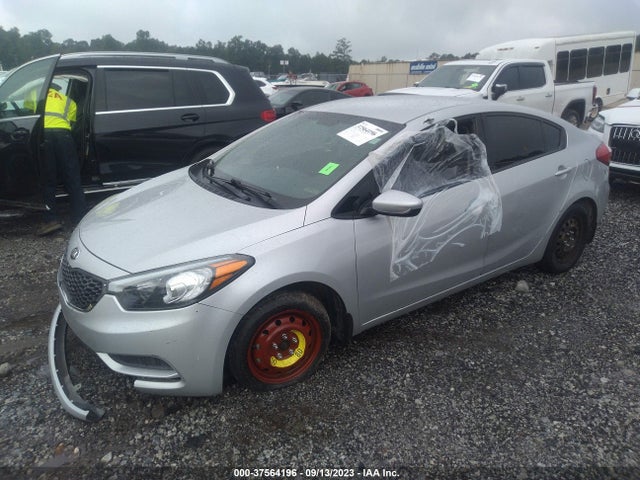 KIA FORTE LX 2016 KNAFK4A69G5604137 Image 2