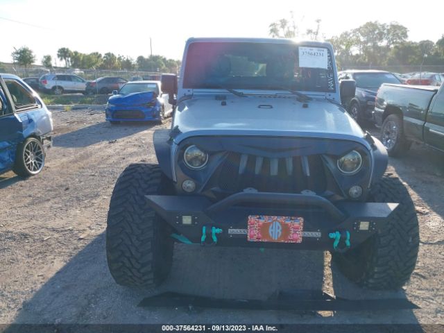 1C4BJWEG5EL102723 Jeep Wrangler Unlimited Sahara