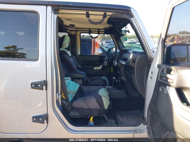 1C4BJWEG5EL102723 Jeep Wrangler Unlimited Sahara