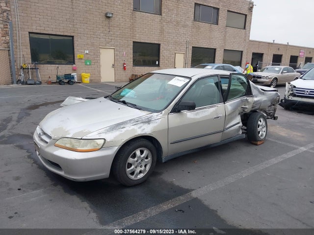 1998 HONDA ACCORD SDN LX VIN: 1HGCG5641WA072801