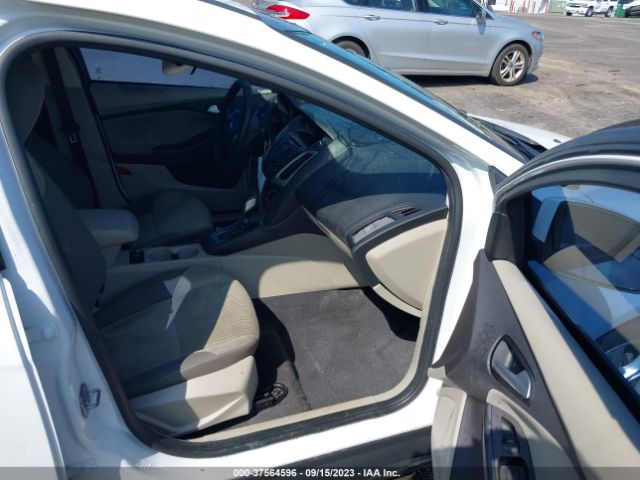 1FADP3F23EL274795 Ford FOCUS SE