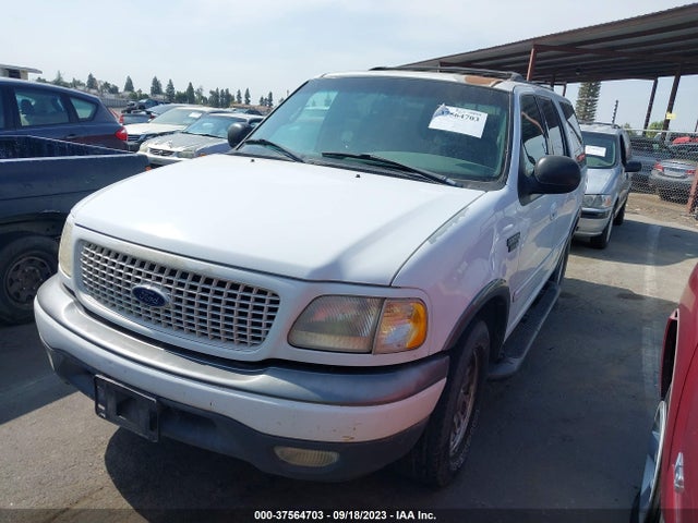 2000 FORD EXPEDITION XLT VIN: 1FMRU1564YLB16399