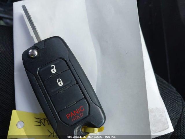 Jeep Renegade Latitude 2015 ZACCJABT8FPB35222 Image 3