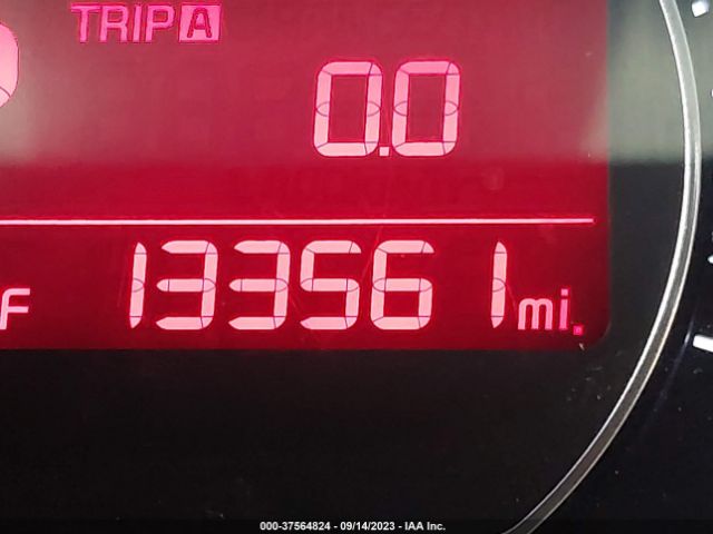 KNDJN2A2XE7705873 KIA Soul Base