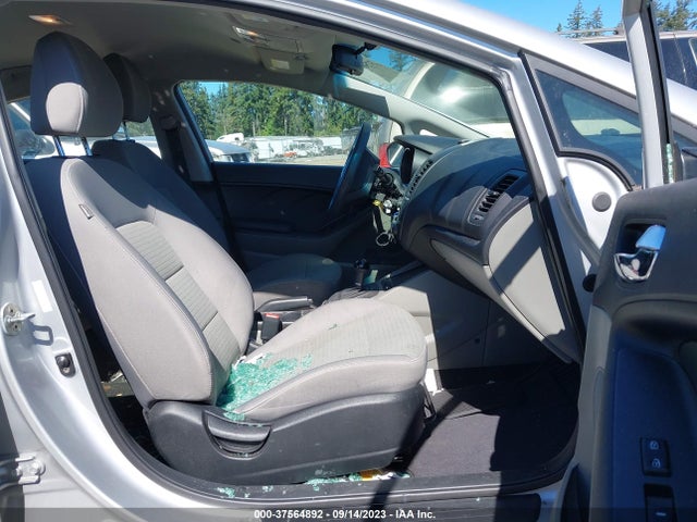 KIA FORTE LX 2016 KNAFX4A61G5579297 Image 11