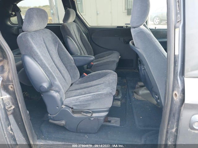 2001 CHRYSLER TOWN & COUNTRY LXI VIN: 2C4GP54L21R413184
