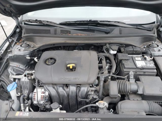 3KPF24AD9ME401296 KIA Forte Lxs