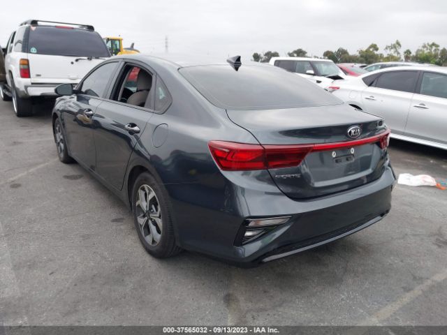 3KPF24AD9ME401296 KIA Forte Lxs