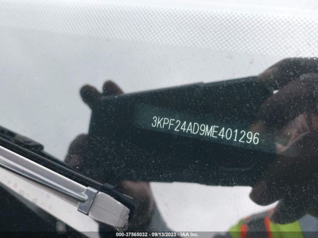 3KPF24AD9ME401296 KIA Forte Lxs