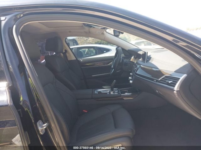 WBA7T2C09NCJ63729 BMW 7 Series 740i