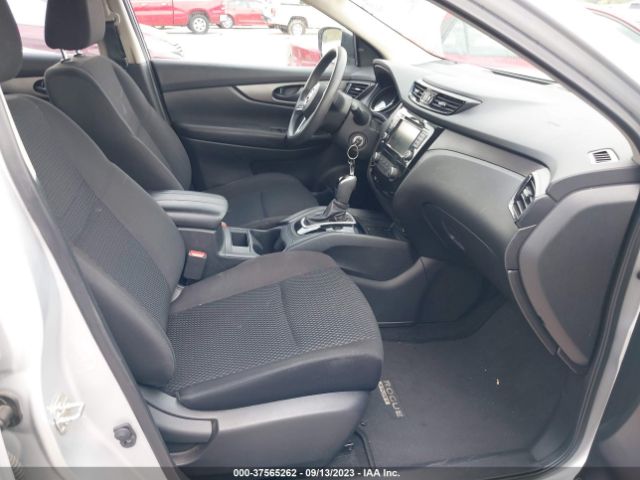 JN1BJ1AV6MW563890 Nissan Rogue Sport S