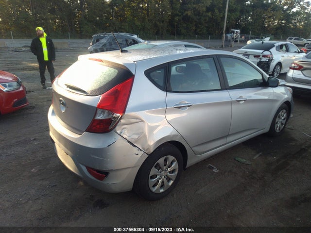 Hyundai ACCENT SE 2017 KMHCT5AE5HU300838 Image 4