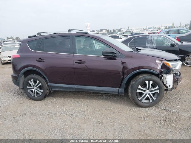 Toyota RAV4 LE 2018 2T3ZFREV9JW427978 Image 14