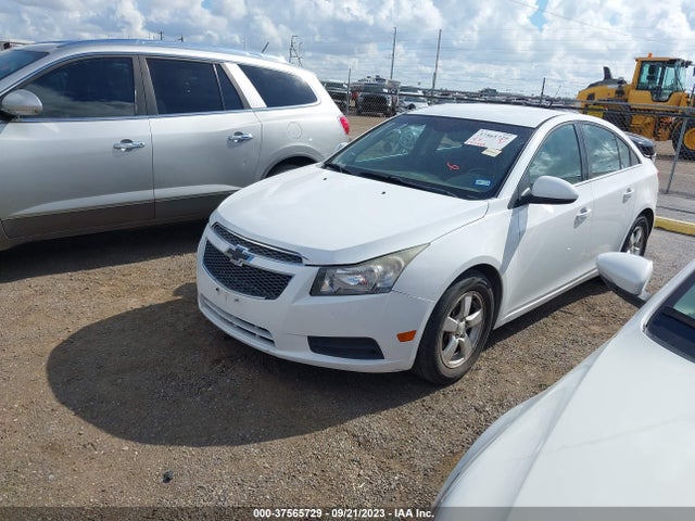 Chevrolet Cruze 1lt 2014 1G1PC5SB9E7113504 Image 2