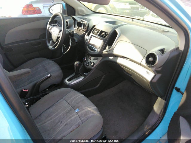 Chevrolet SONIC LT 2014 1G1JC5SH2E4157954 Image 5