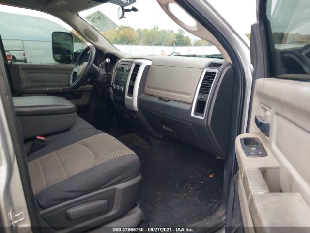 2011 RAM 2500 3D7UT2CL8BG599759 Photo 4