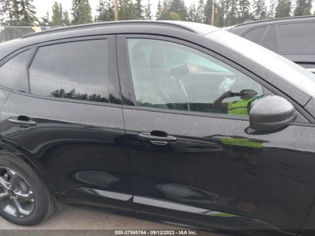 1FMCU9MN1PUA42879 Ford Escape St-line
