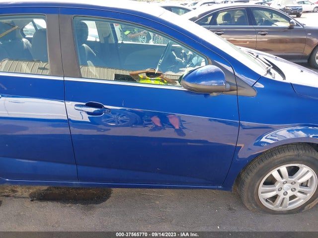 Chevrolet SONIC LT 2014 1G1JC5SB7E4224849 Image 12