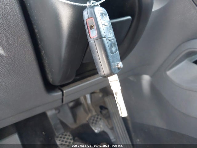 2008 VOLKSWAGEN RABBIT S VIN: WVWCB91K48W325609