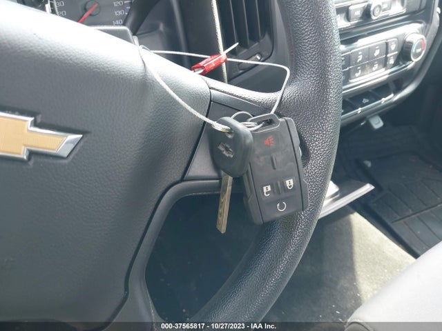 Chevrolet Silverado 1500 Ls 2018 1GCNCNEH7JZ214716 Image 11