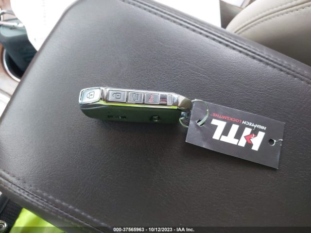 5XXG14J24MG052433 KIA K5 LXS
