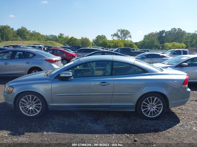 2009 VOLVO C70 VIN: YV1MC67209J072384