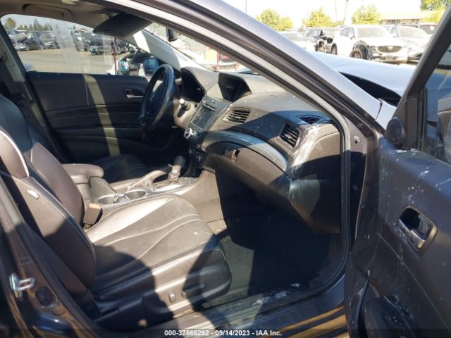 19UDE2F71KA015575 Acura Ilx Pkg