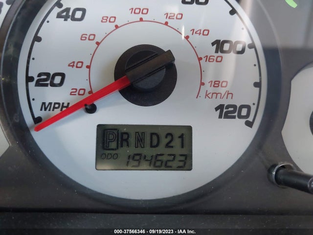 2002 FORD ESCAPE XLT VIN: 1FMYU03182KA34217