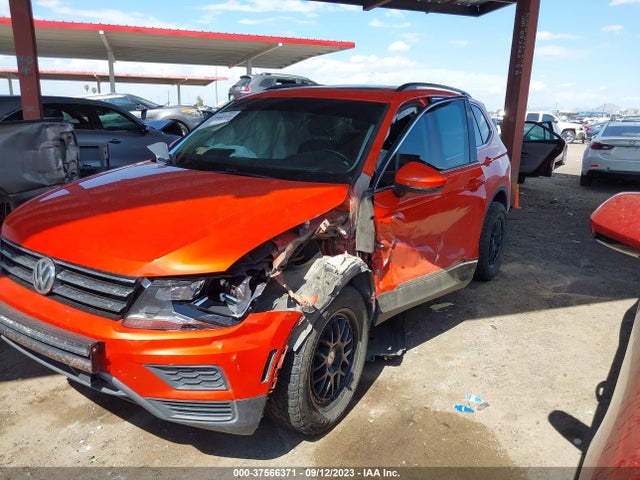 3VV2B7AX1JM199938 Volkswagen Tiguan Sel/se