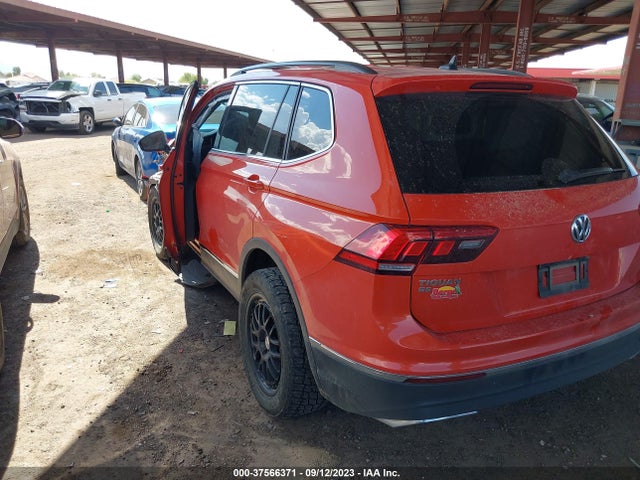 3VV2B7AX1JM199938 Volkswagen Tiguan Sel/se