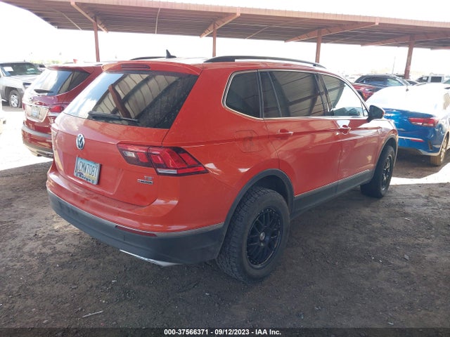 3VV2B7AX1JM199938 Volkswagen Tiguan Sel/se