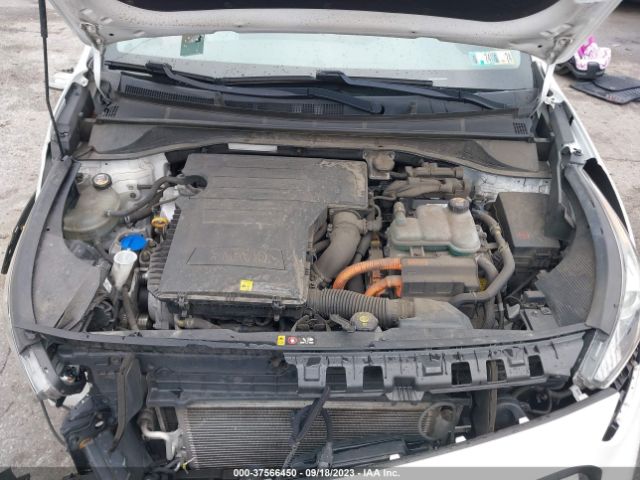KNDCC3LC6H5040416 KIA NIRO EX