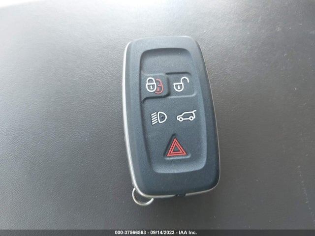 37566563 :رقم المزاد ، SALMF1D47AA307821 vin ، 2010 Land Rover Range Rover Hse Lux مزاد بيع