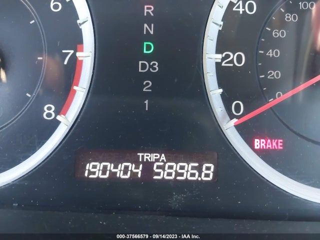 2011 HONDA ACCORD SDN LX VIN: 1HGCP2F35BA134247