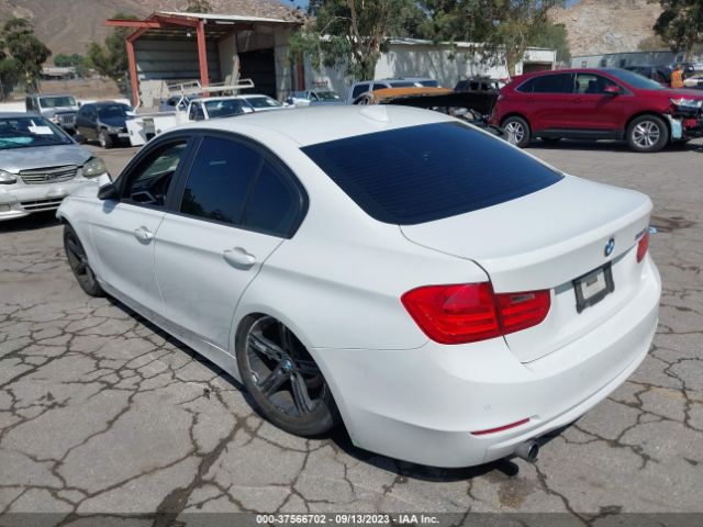 WBA3B1C55FK140270 BMW 3 Series 320i
