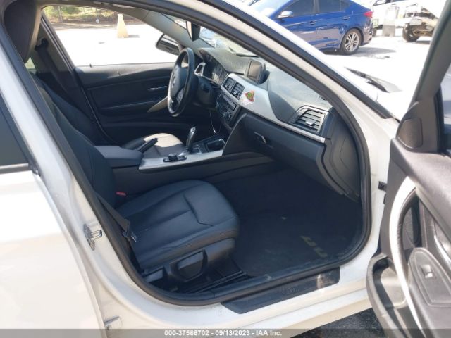 WBA3B1C55FK140270 BMW 3 Series 320i